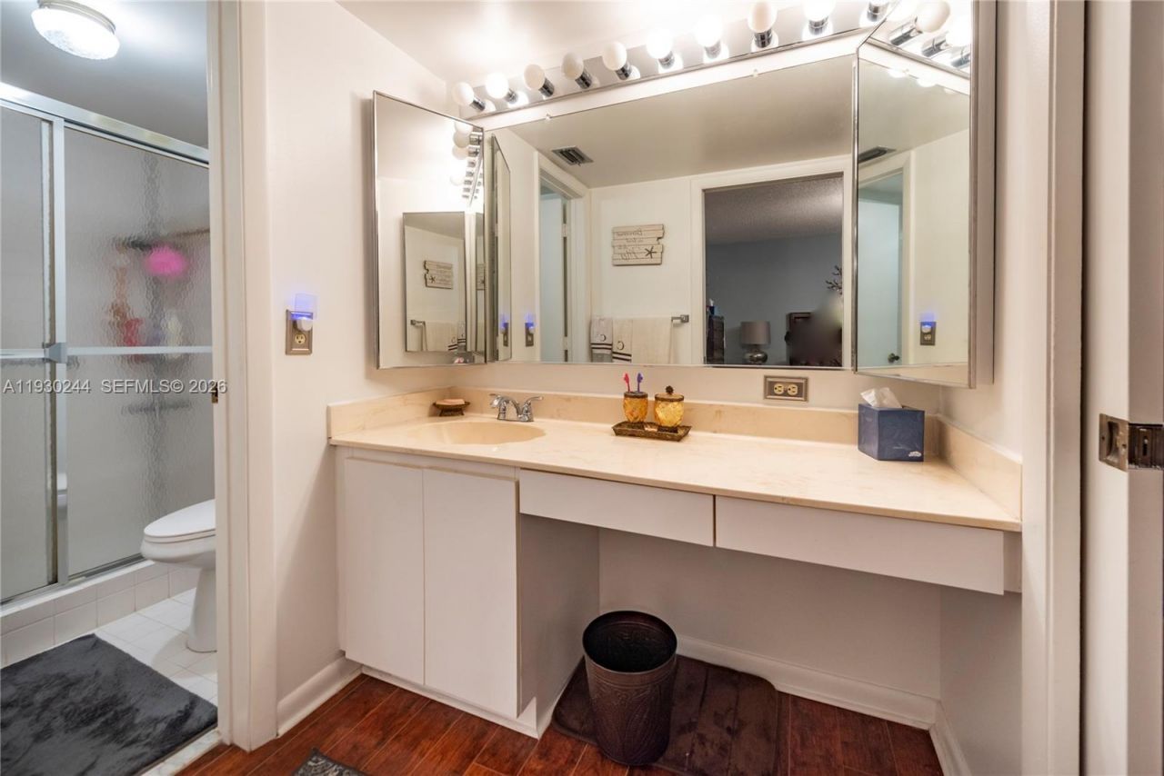 4940 E Sabal Palm Blvd, Unit 414, Tamarac, FL 33319 Photo