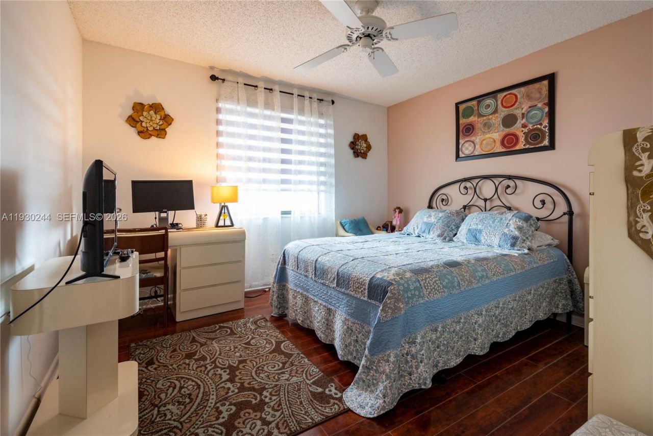 4940 E Sabal Palm Blvd, Unit 414, Tamarac, FL 33319 Photo