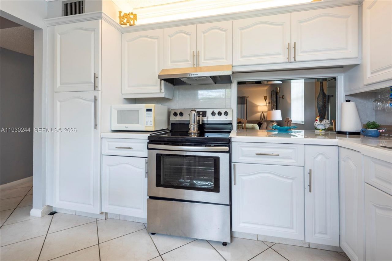 4940 E Sabal Palm Blvd, Unit 414, Tamarac, FL 33319 Photo