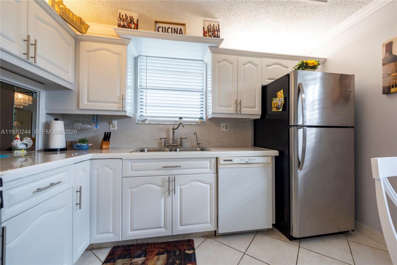 4940 E Sabal Palm Blvd, Unit 414, Tamarac, FL 33319 Photo