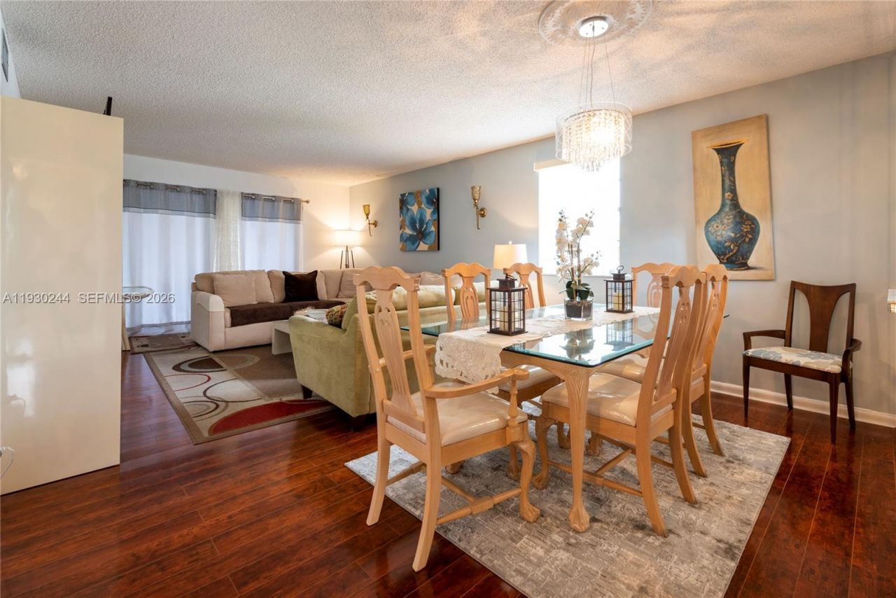 4940 E Sabal Palm Blvd, Unit 414, Tamarac, FL 33319 Photo