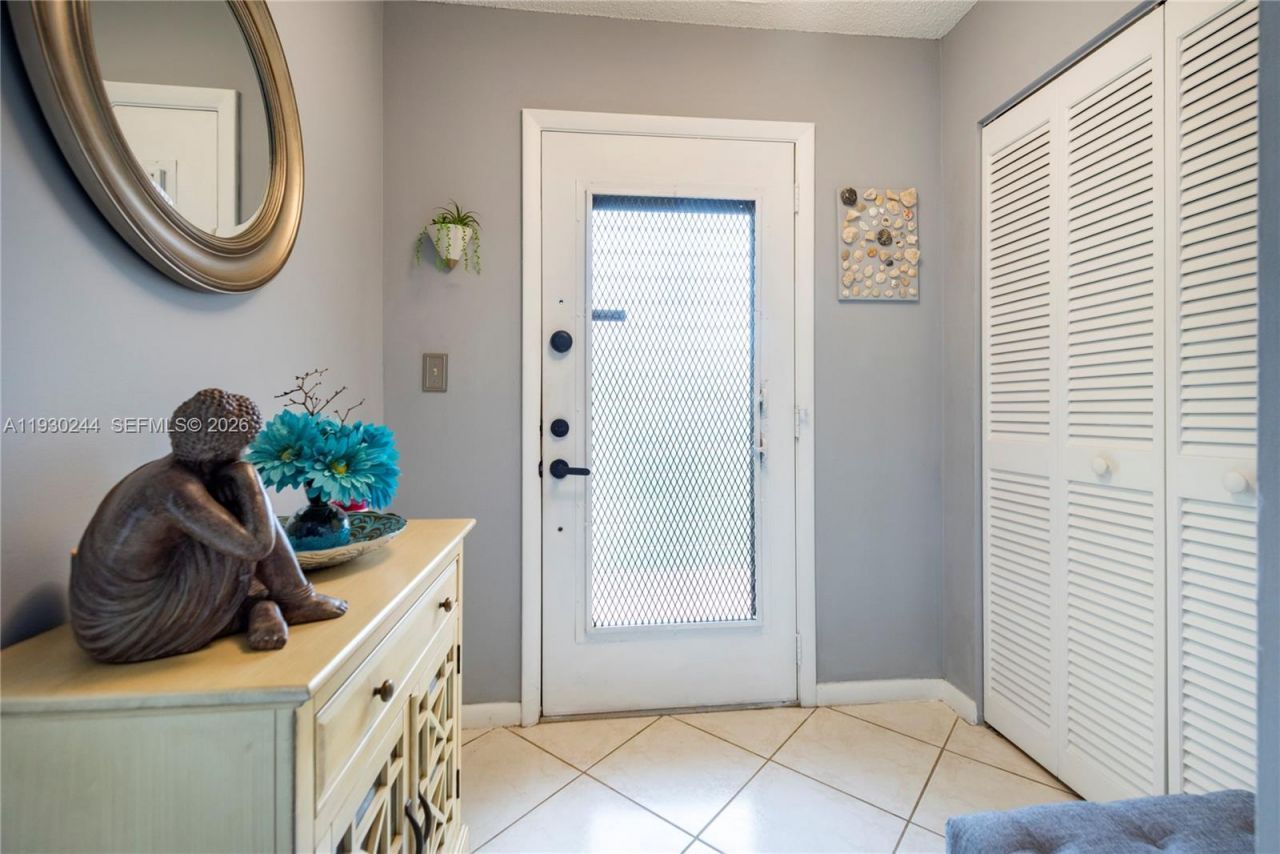 4940 E Sabal Palm Blvd, Unit 414, Tamarac, FL 33319 Photo
