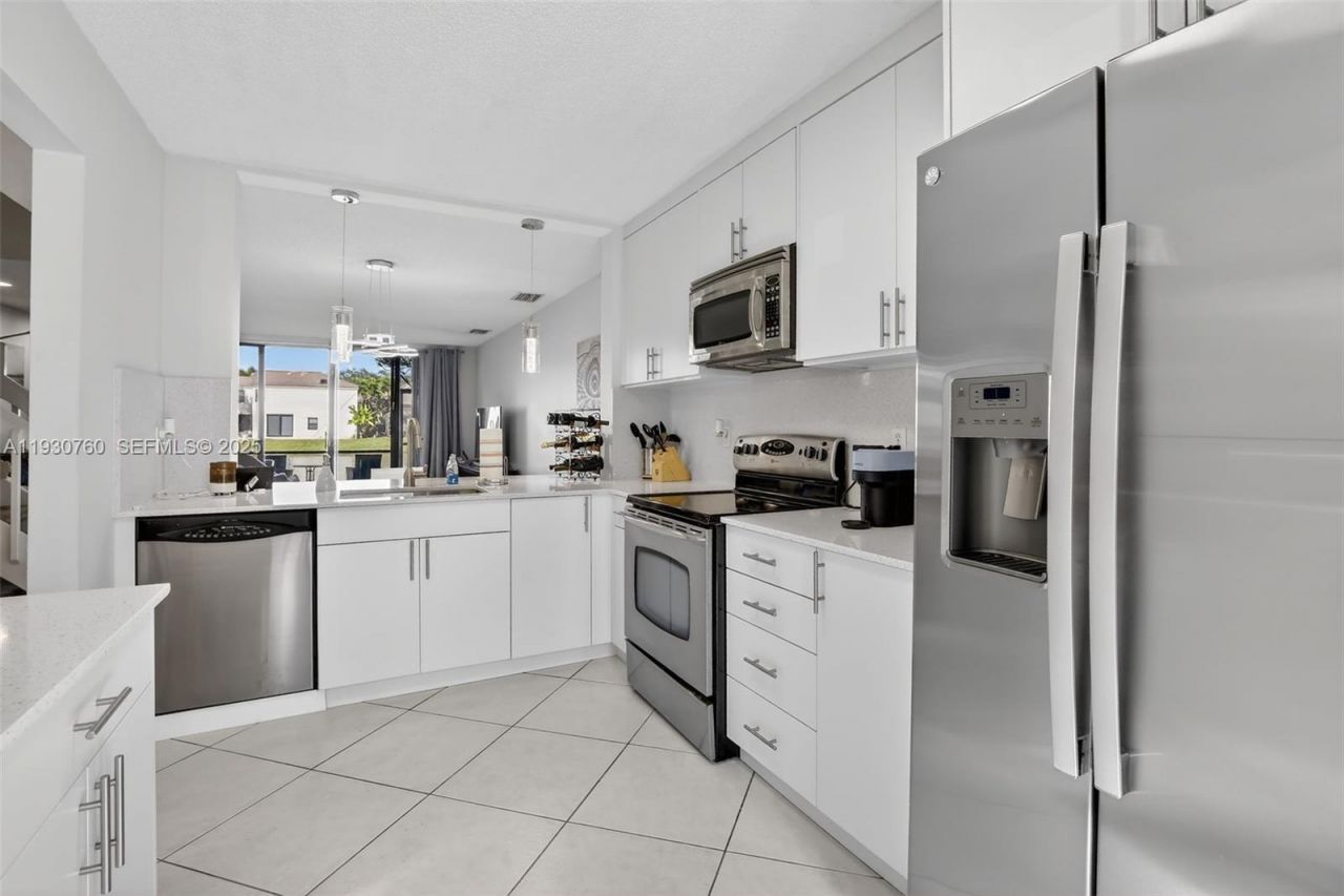 10691 NW 14th St, Unit 257, Plantation, FL 33322 Photo