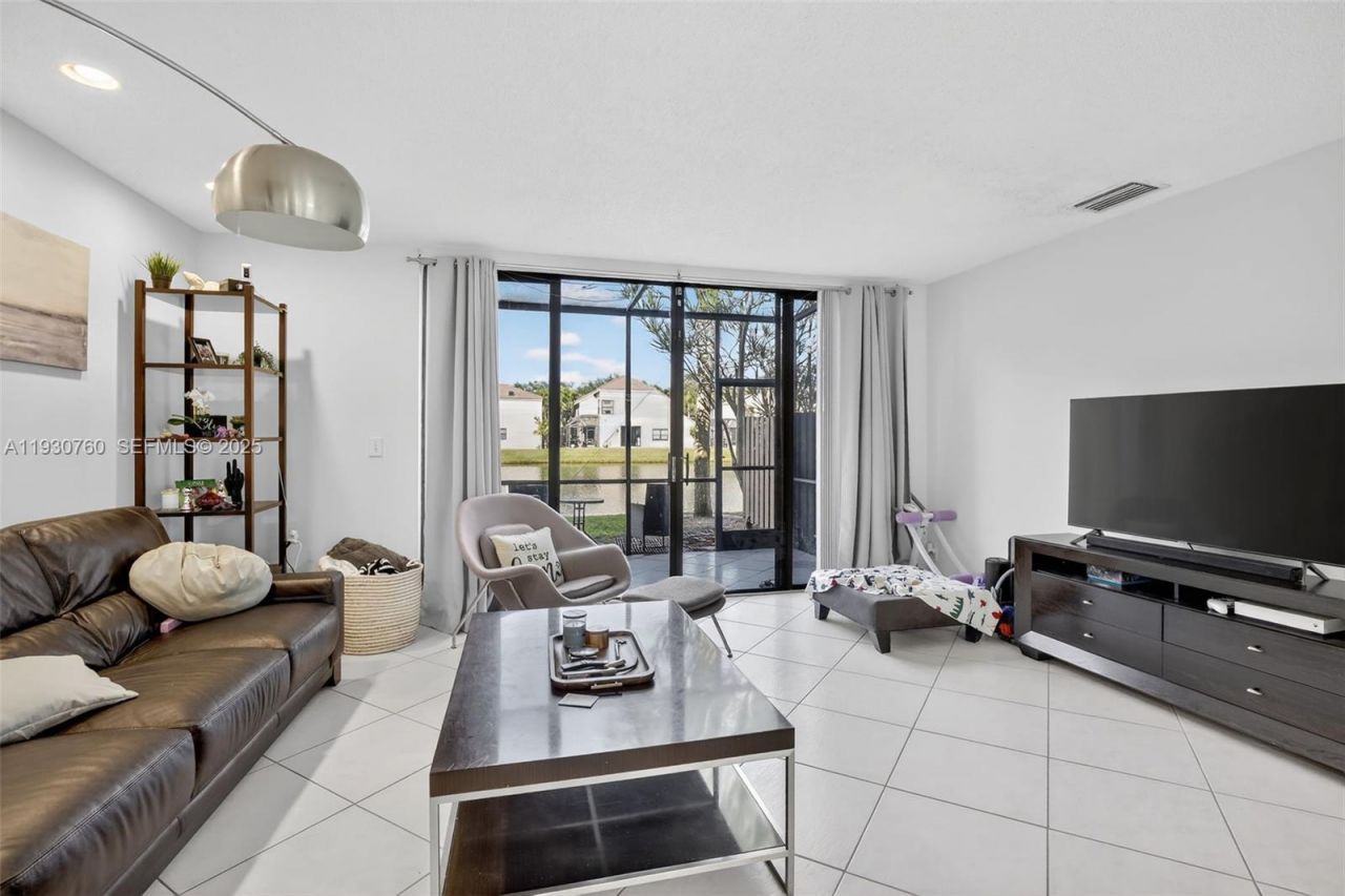 10691 NW 14th St, Unit 257, Plantation, FL 33322 Photo