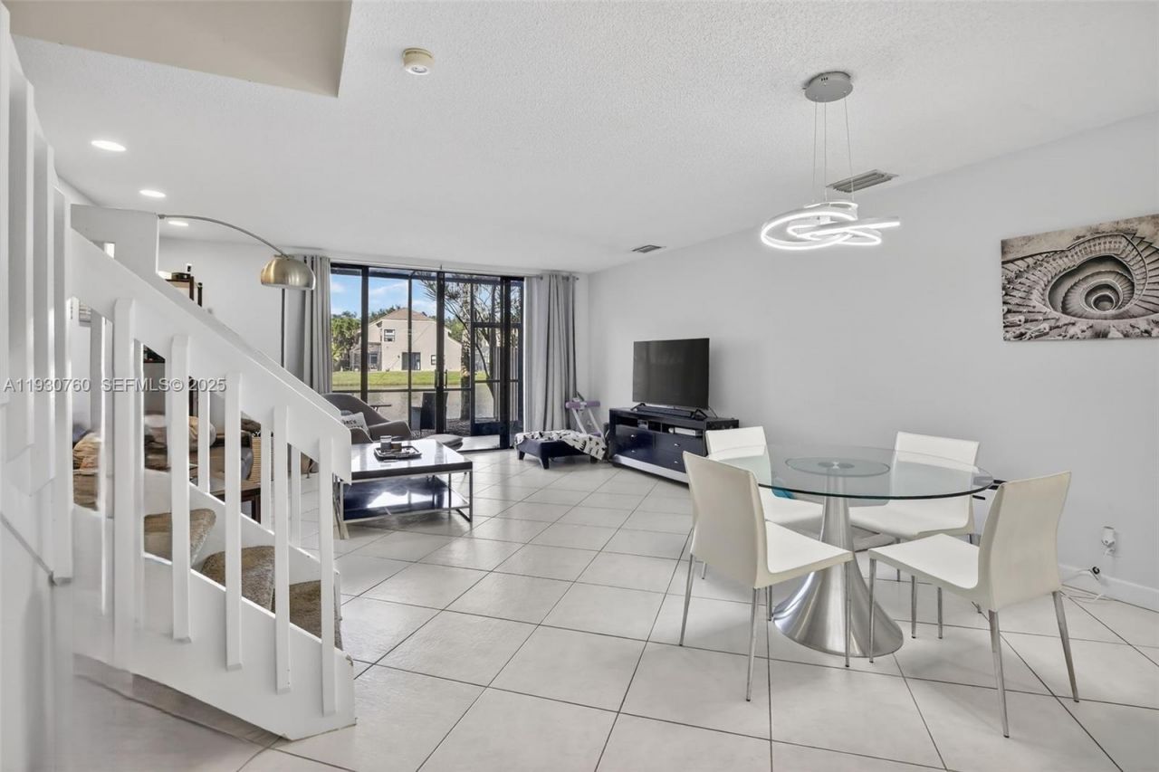 10691 NW 14th St, Unit 257, Plantation, FL 33322 Photo