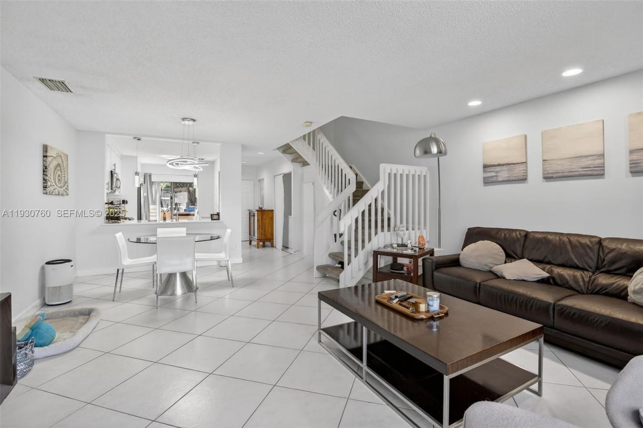 10691 NW 14th St, Unit 257, Plantation, FL 33322 Photo