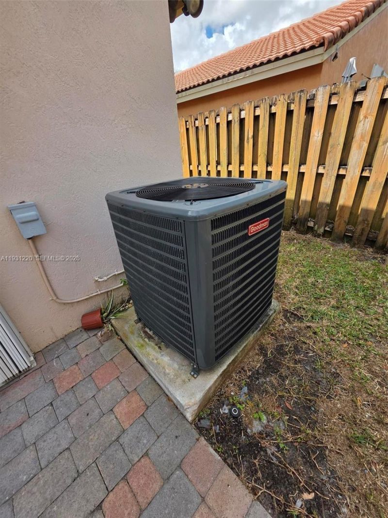 1885 SE 13th St, Homestead, FL 33035 Photo