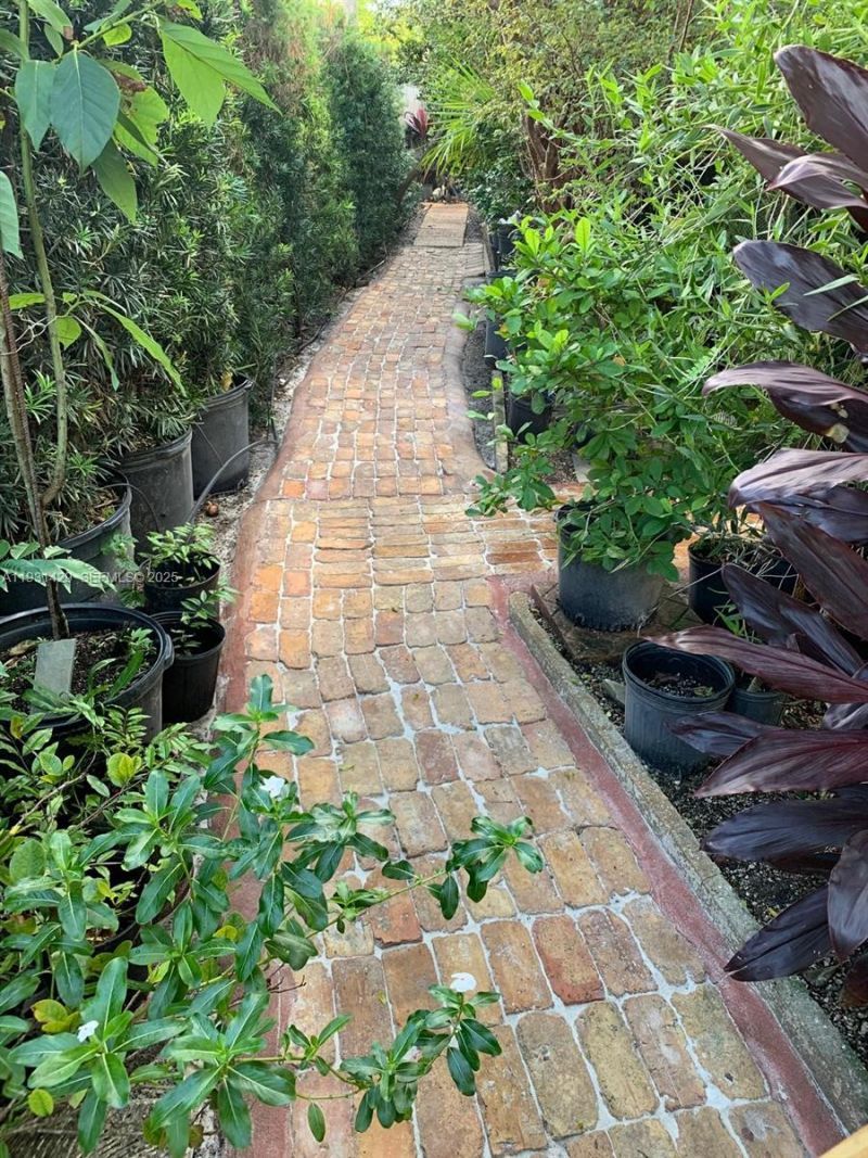 10955 SW 56th St, Miami, FL 33165 Photo