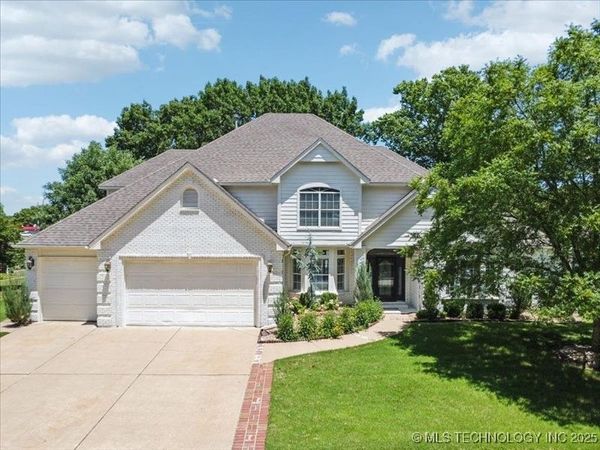 408 W Fairway Court , Broken Arrow, OK 74011