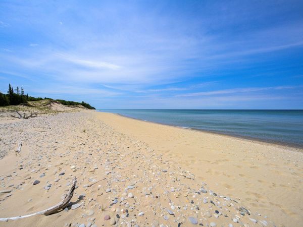 3312 Old State Road, Frankfort, MI 49635