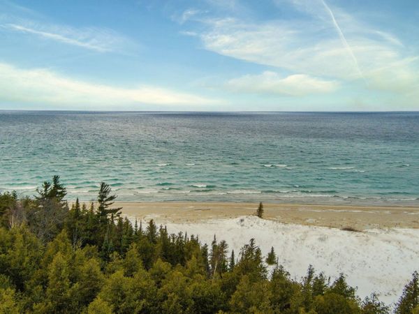 3312 Old State Road, Frankfort, MI 49635