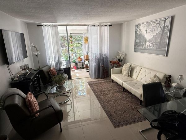 2601 NW 48th Ter, Unit 344, Lauderdale Lakes, FL 33313