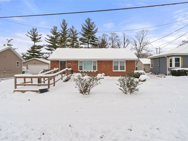 6513 Center Street, Windsor Heights, IA 50324