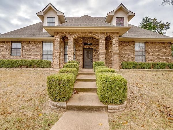 1918 Woodland Hills Lane, Weatherford, TX 76087