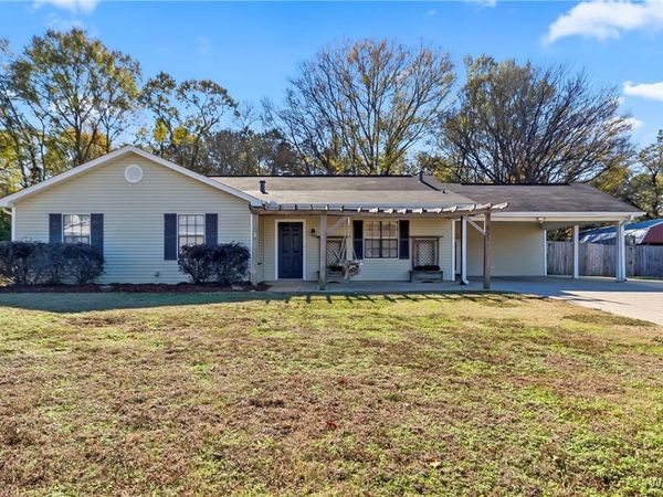 851 Maplewood Drive, Tuscaloosa, AL 35405