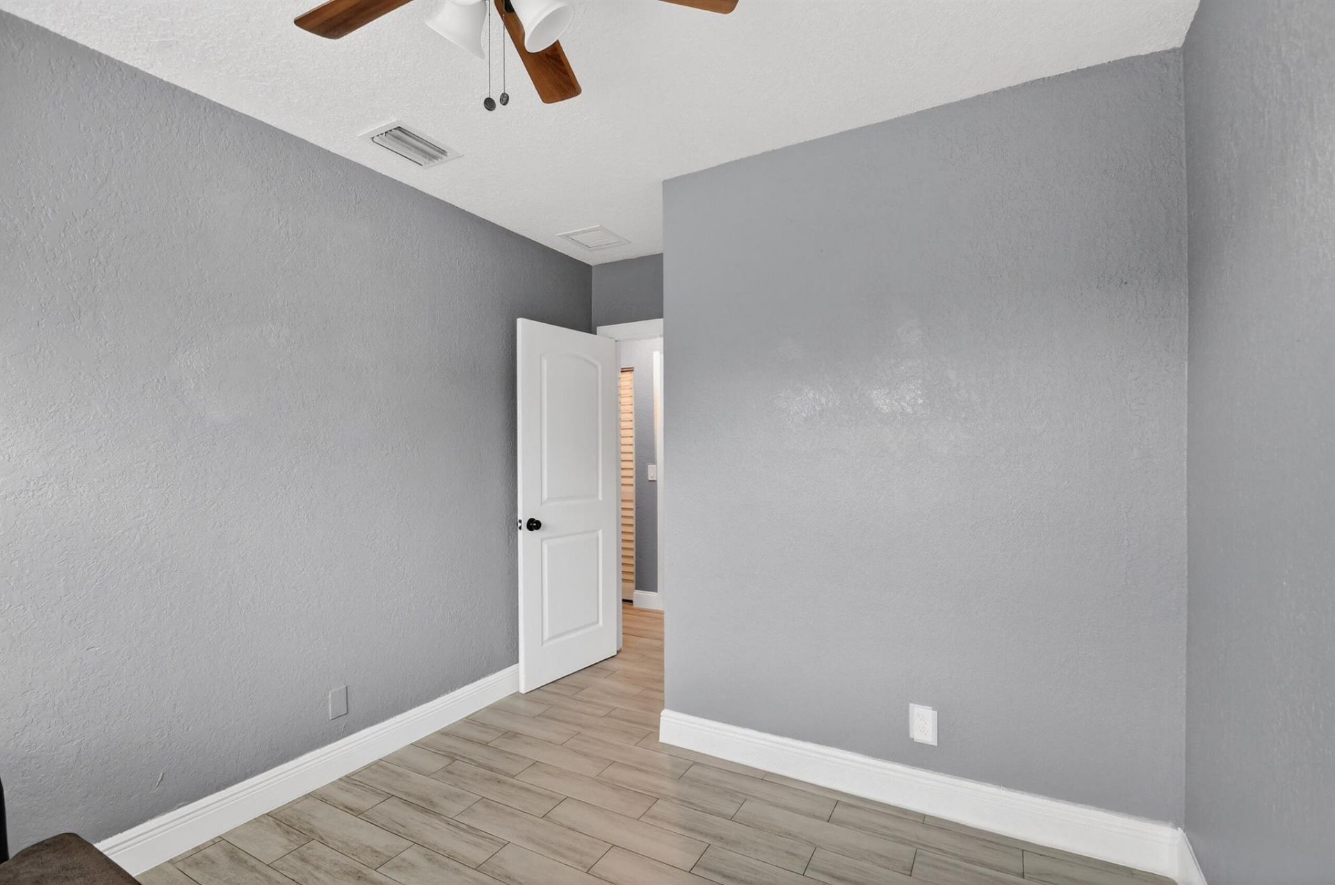 814 44th Street, West Palm Beach, FL 33407 Photo