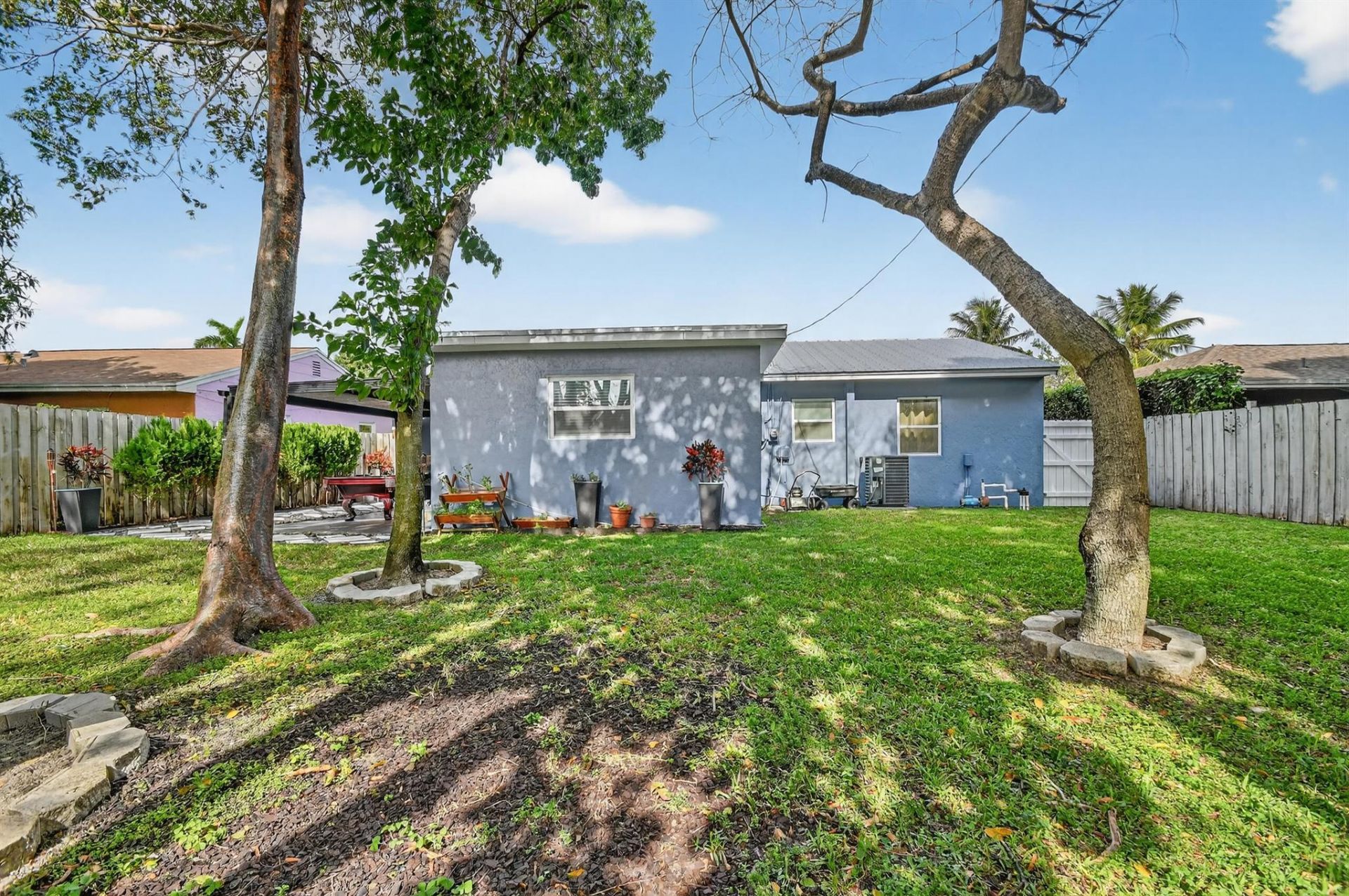 814 44th Street, West Palm Beach, FL 33407 Photo