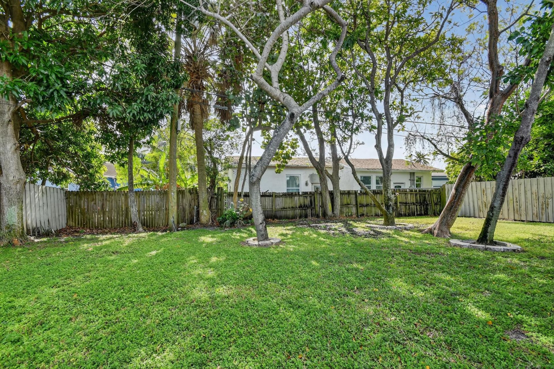 814 44th Street, West Palm Beach, FL 33407 Photo