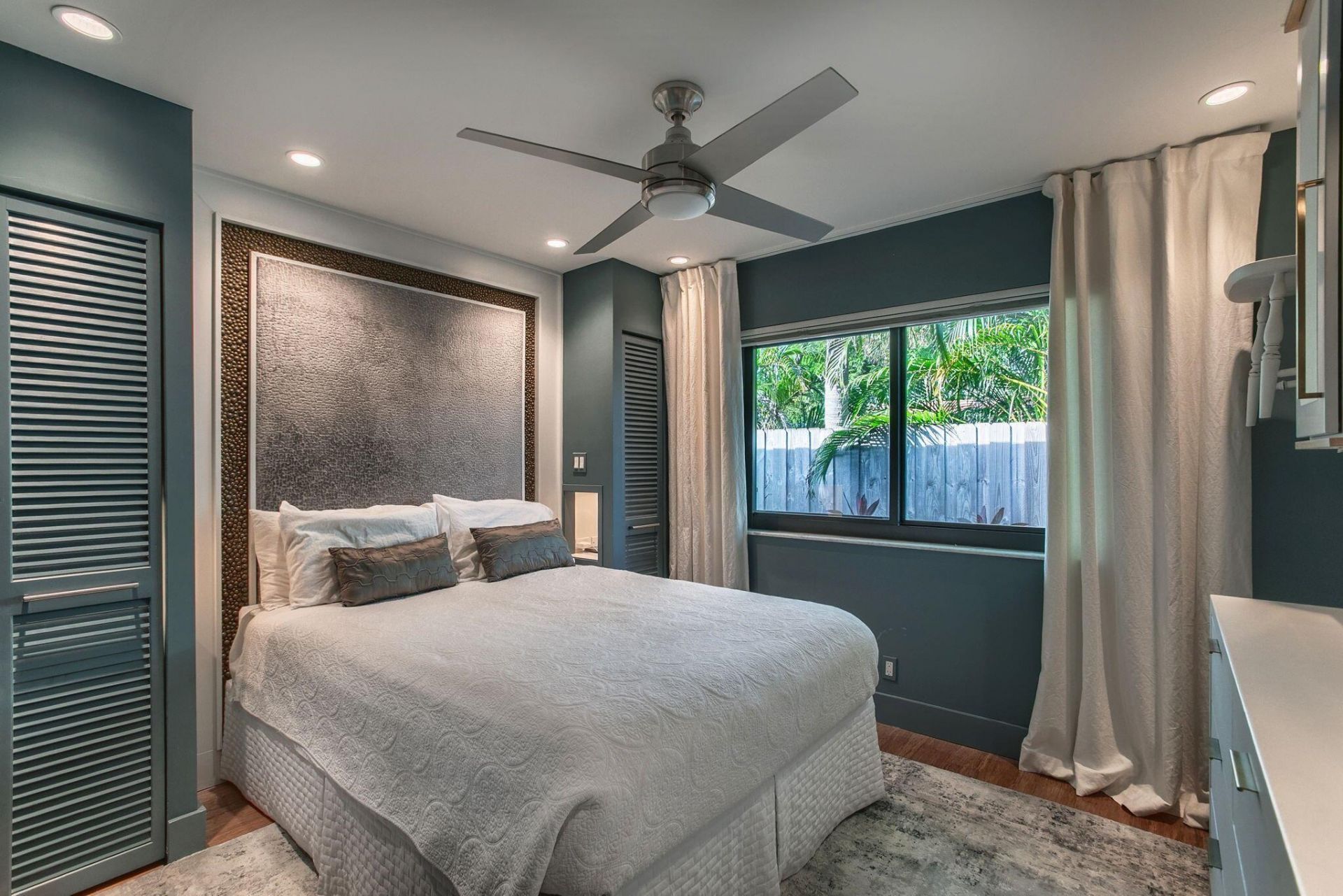 1209 N Lakeside Drive, Lake Worth Beach, FL 33460 Photo