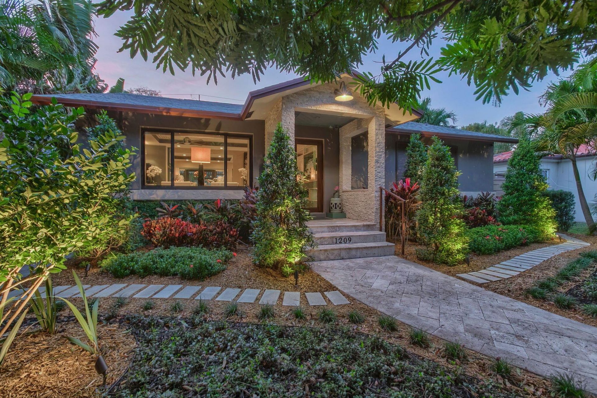 1209 N Lakeside Drive, Lake Worth Beach, FL 33460 Photo