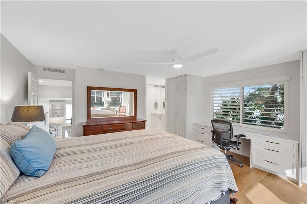 2258 Gulf Shore Blvd N, Unit O1, Naples, FL 34102 Photo