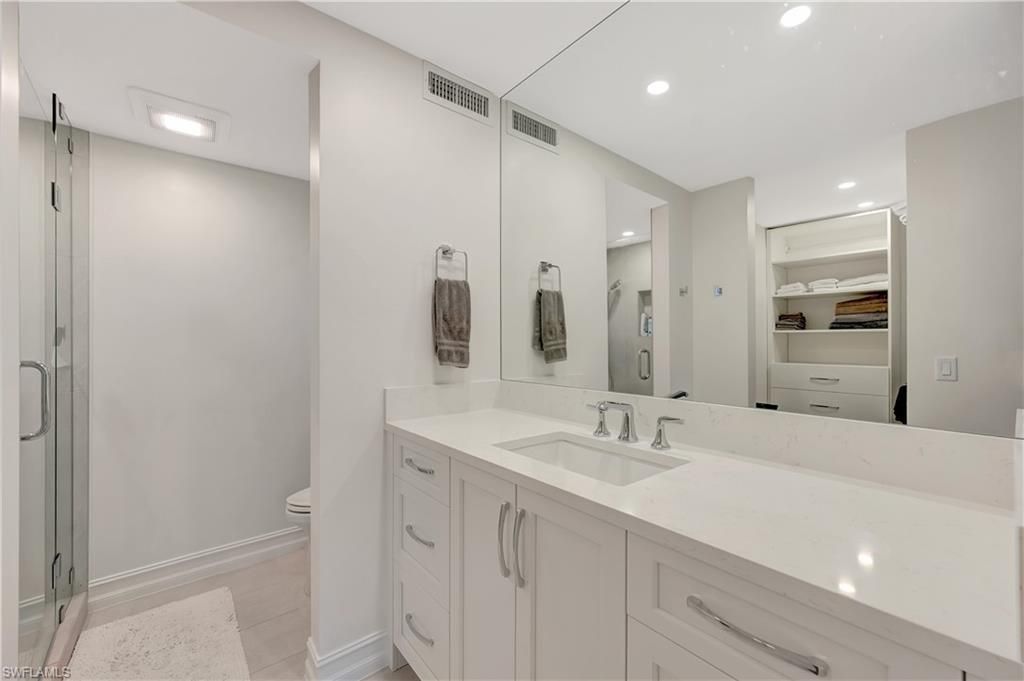 2258 Gulf Shore Blvd N, Unit O1, Naples, FL 34102 Photo