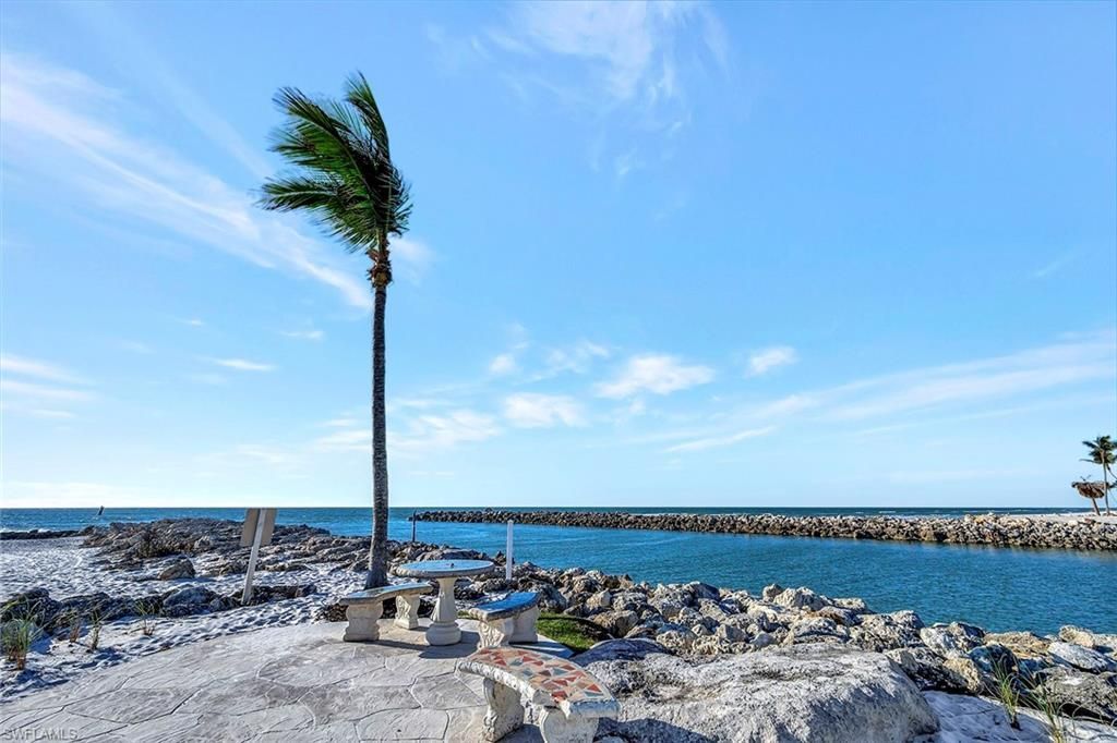 2258 Gulf Shore Blvd N, Unit O1, Naples, FL 34102 Photo