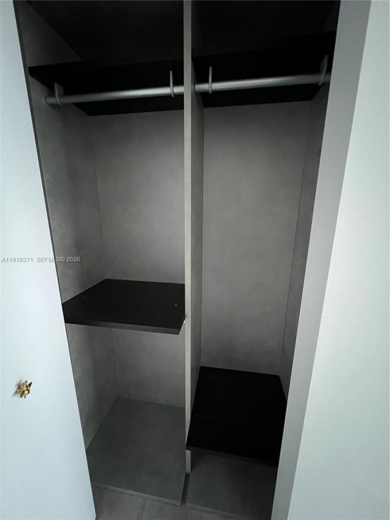 55 SW 9th St, Unit 3406, Miami, FL 33130 Photo