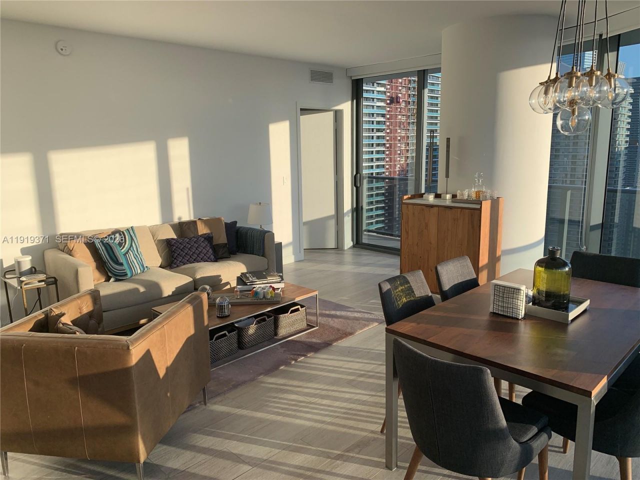 55 SW 9th St, Unit 3406, Miami, FL 33130 Photo