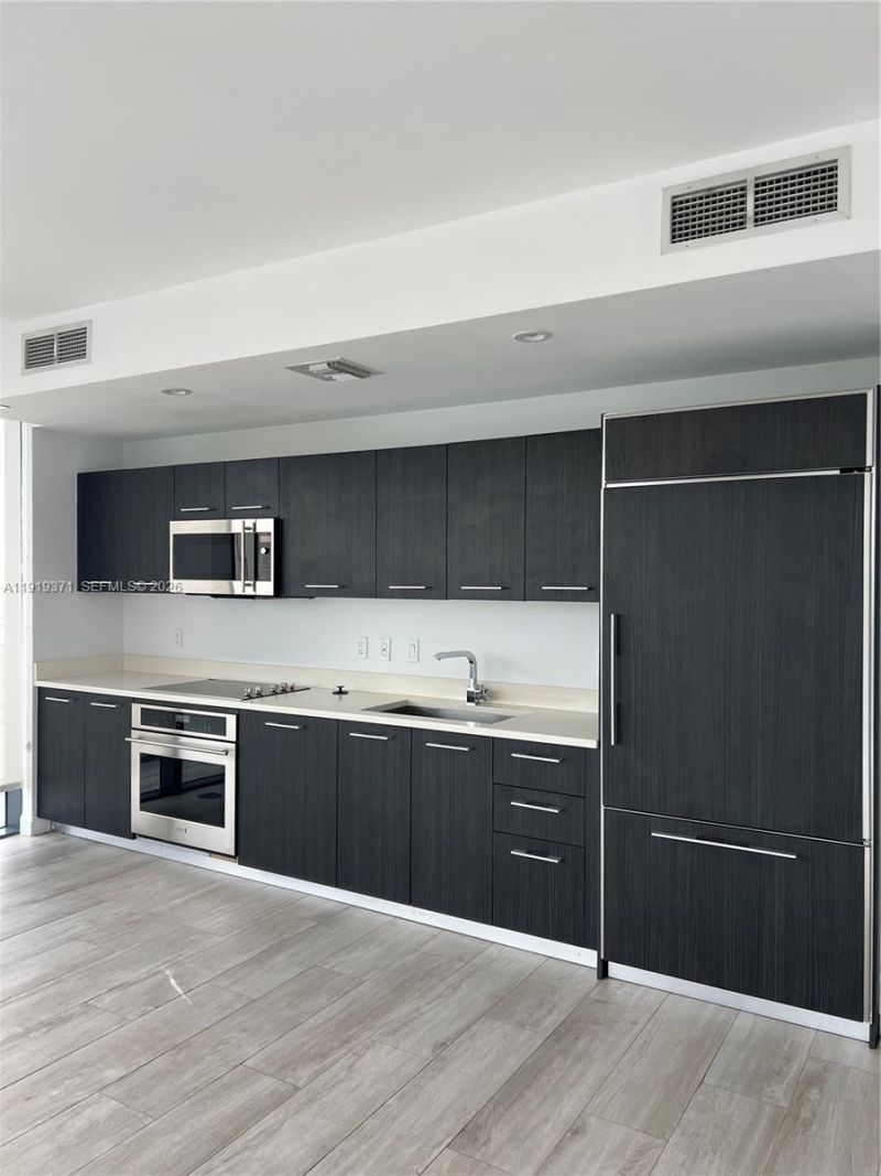 55 SW 9th St, Unit 3406, Miami, FL 33130 Photo