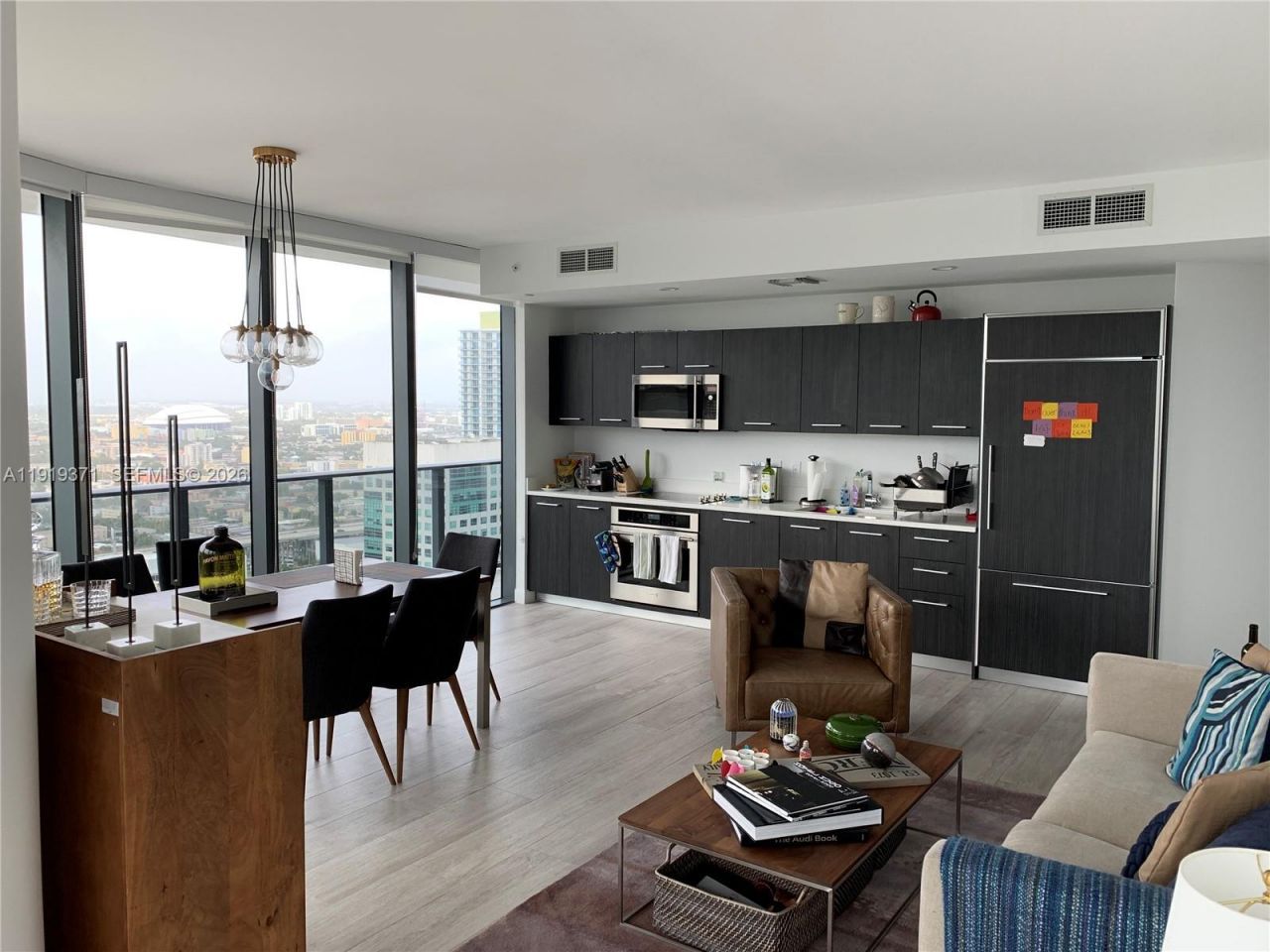 55 SW 9th St, Unit 3406, Miami, FL 33130 Photo