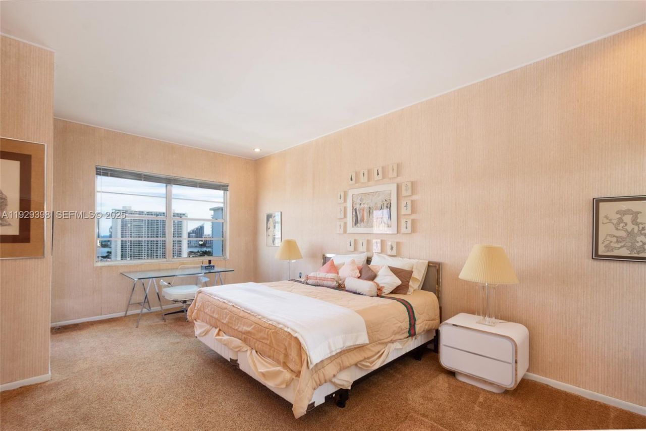 2851 NE 183rd St , Unit 2211 E, Aventura, FL 33160 Photo