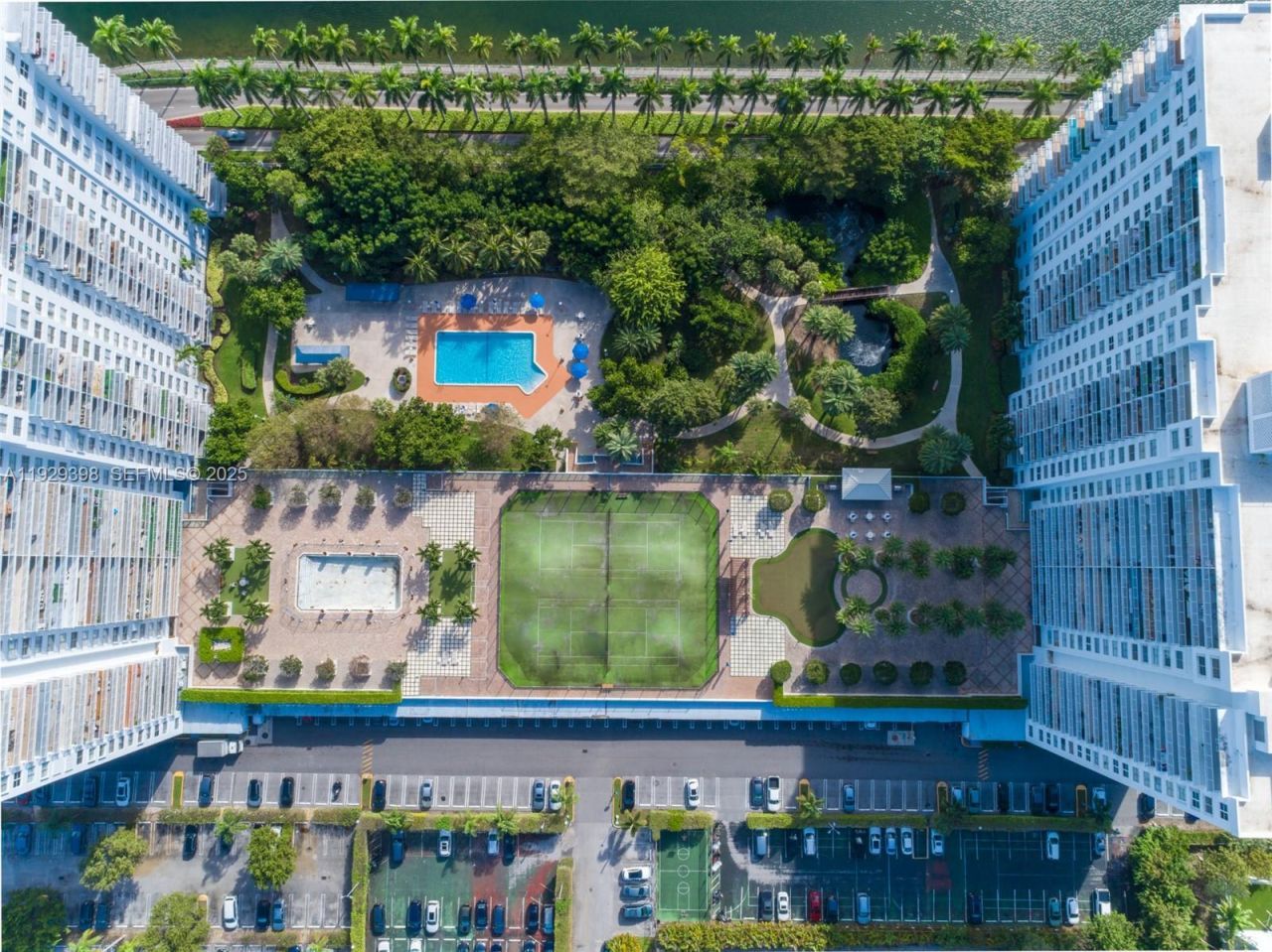 2851 NE 183rd St , Unit 2211 E, Aventura, FL 33160 Photo