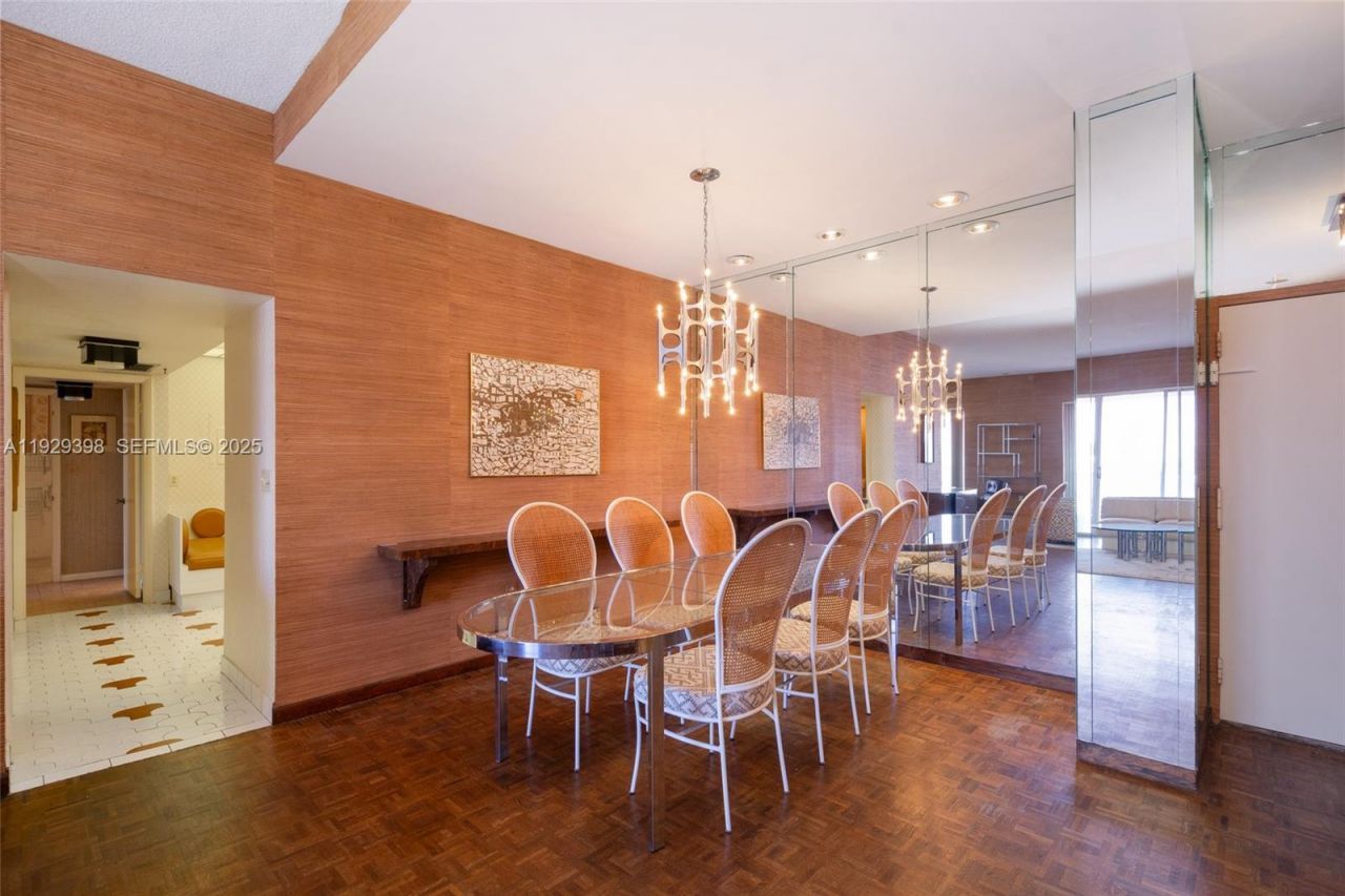 2851 NE 183rd St , Unit 2211 E, Aventura, FL 33160 Photo