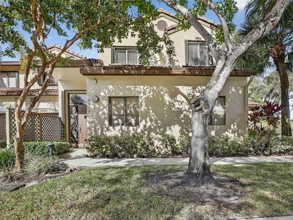 10553 NW 10th Ct, Unit D-140, Plantation, FL 33322