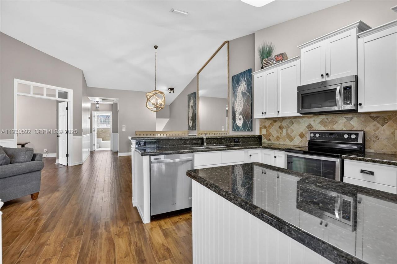 10553 NW 10th Ct, Unit D-140, Plantation, FL 33322 Photo