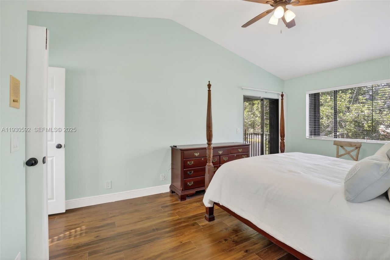 10553 NW 10th Ct, Unit D-140, Plantation, FL 33322 Photo