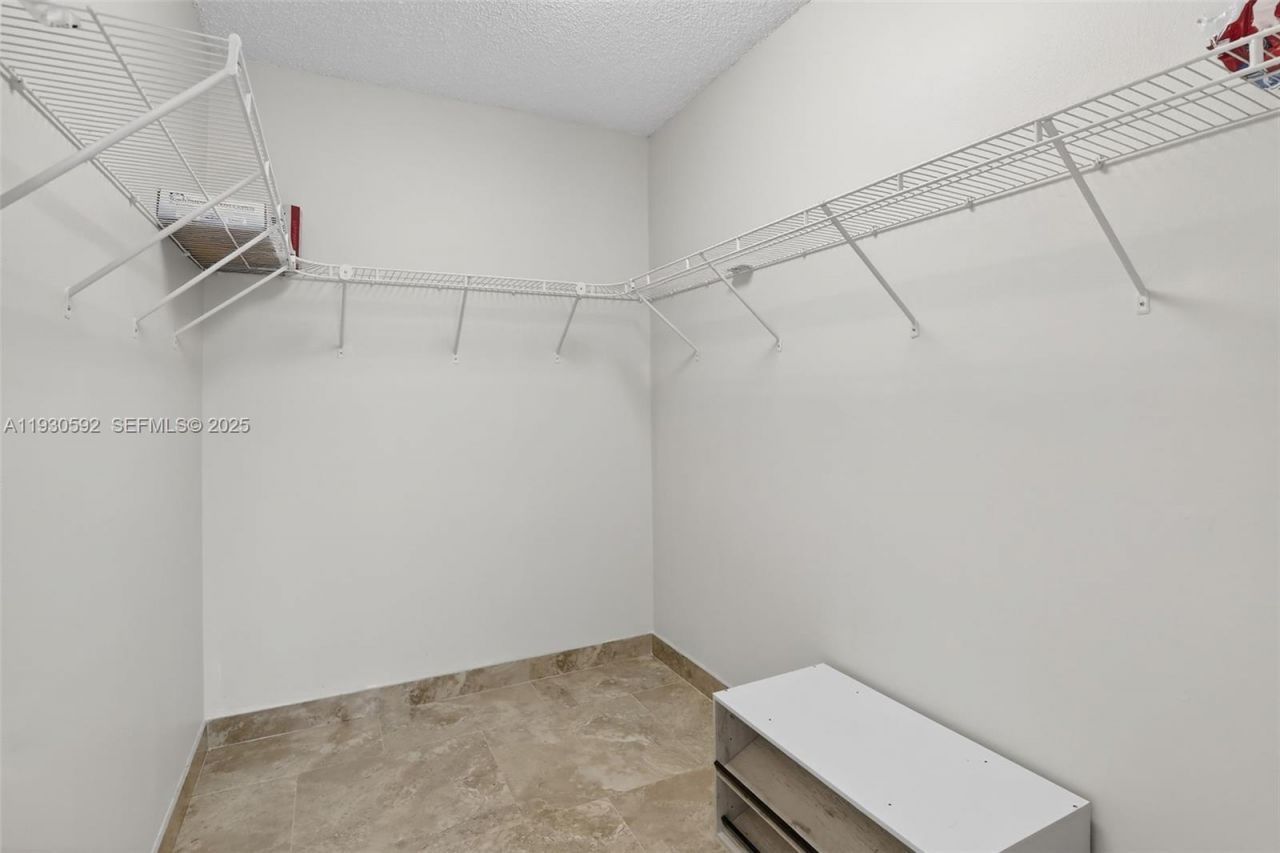 10553 NW 10th Ct, Unit D-140, Plantation, FL 33322 Photo