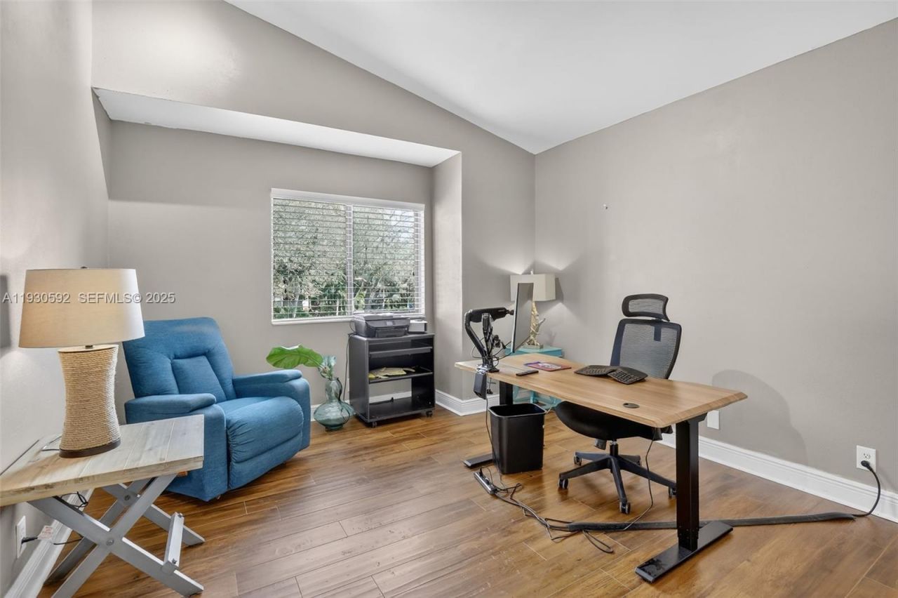 10553 NW 10th Ct, Unit D-140, Plantation, FL 33322 Photo