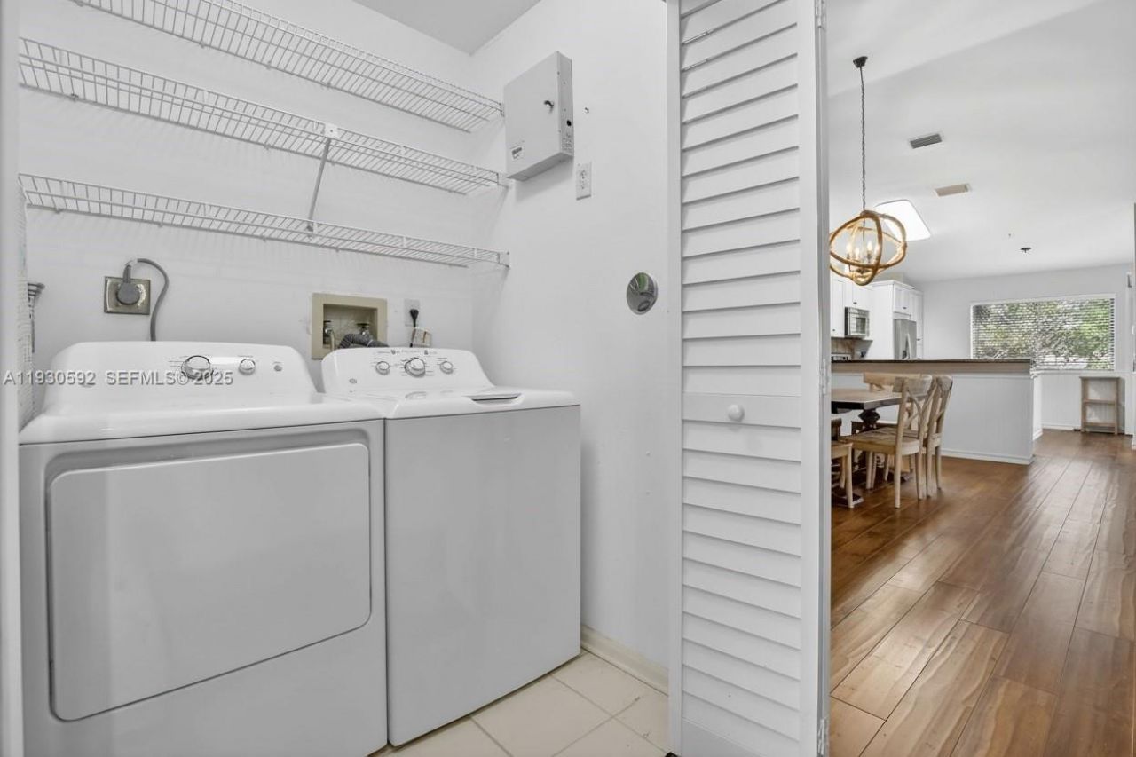 10553 NW 10th Ct, Unit D-140, Plantation, FL 33322 Photo