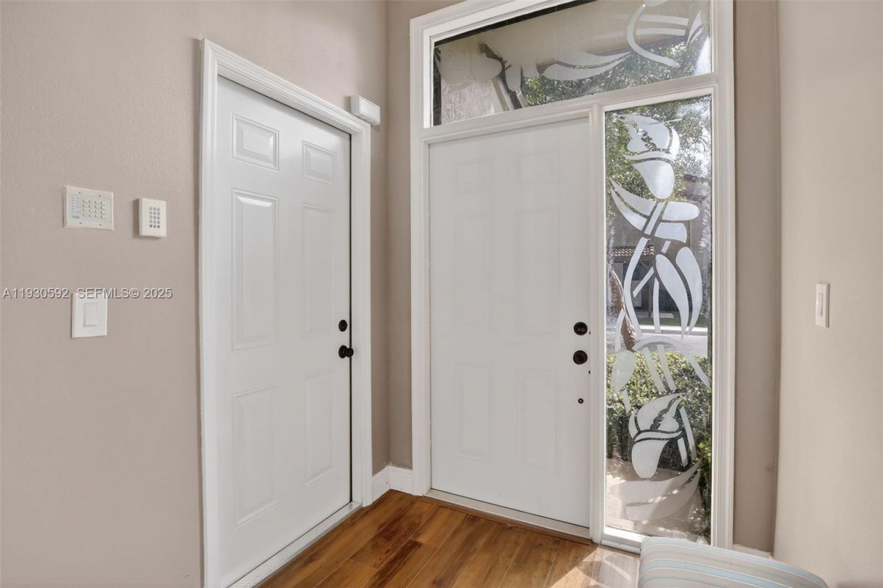 10553 NW 10th Ct, Unit D-140, Plantation, FL 33322 Photo