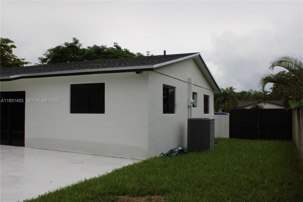 7630 SW 94th Ave, Miami, FL 33173 Photo