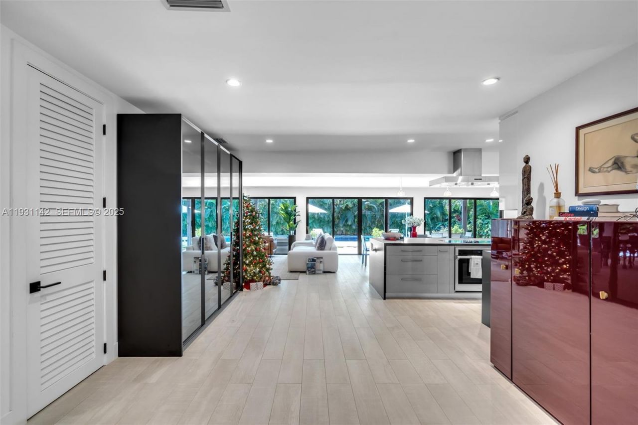 490 NE 91st St, Miami Shores, FL 33138 Photo