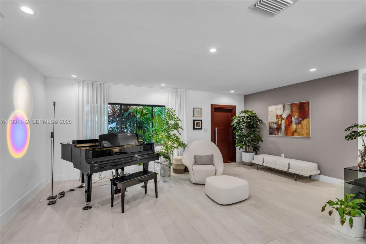 490 NE 91st St, Miami Shores, FL 33138 Photo