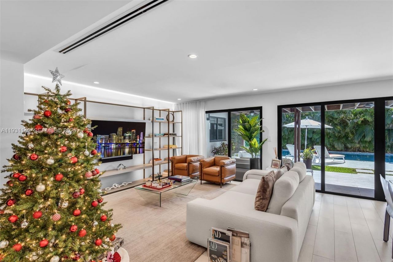 490 NE 91st St, Miami Shores, FL 33138 Photo