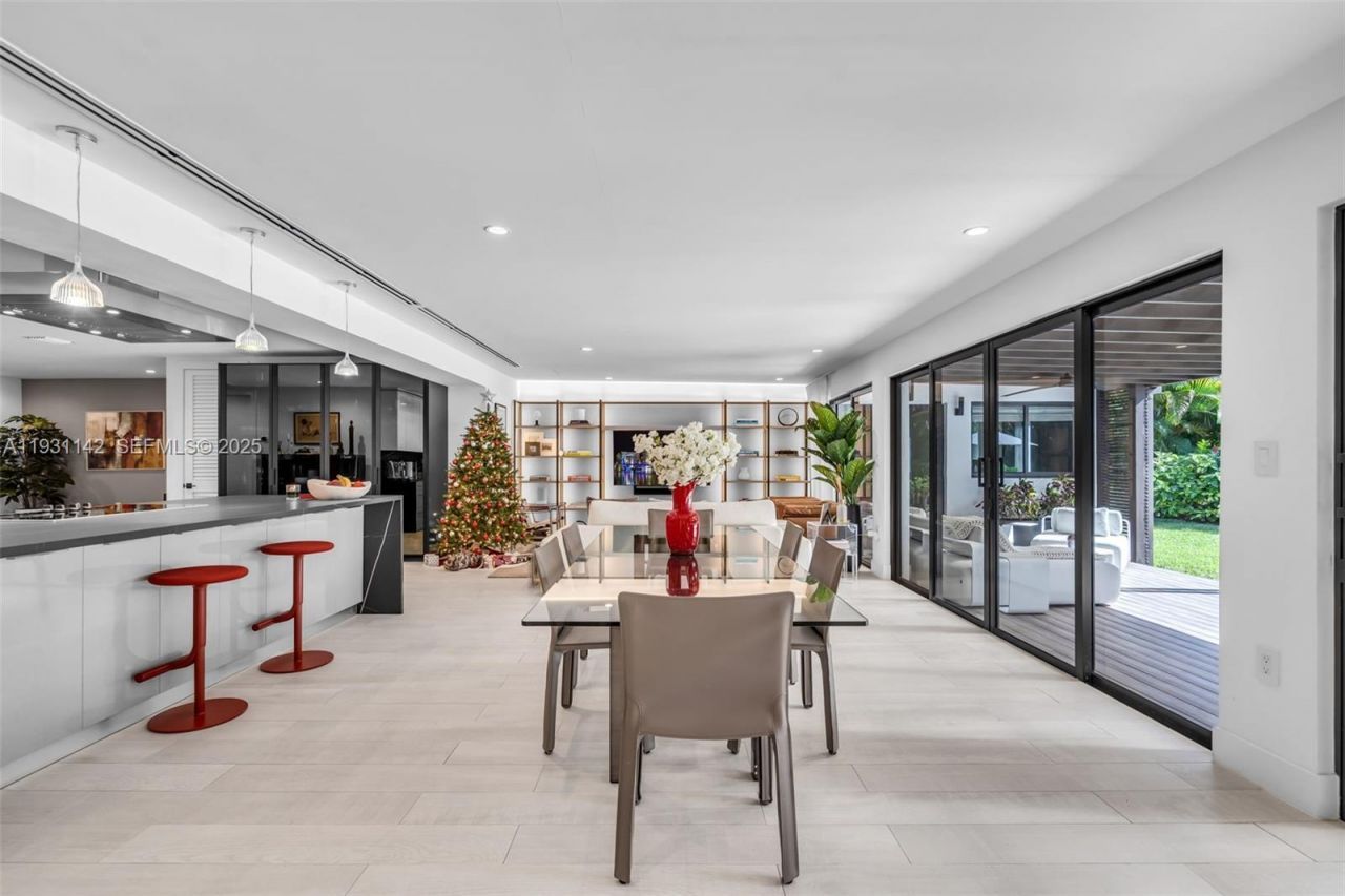 490 NE 91st St, Miami Shores, FL 33138 Photo