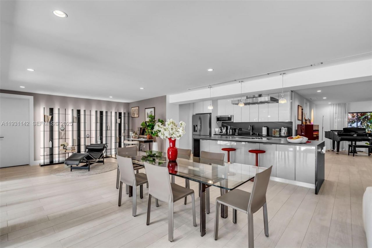 490 NE 91st St, Miami Shores, FL 33138 Photo