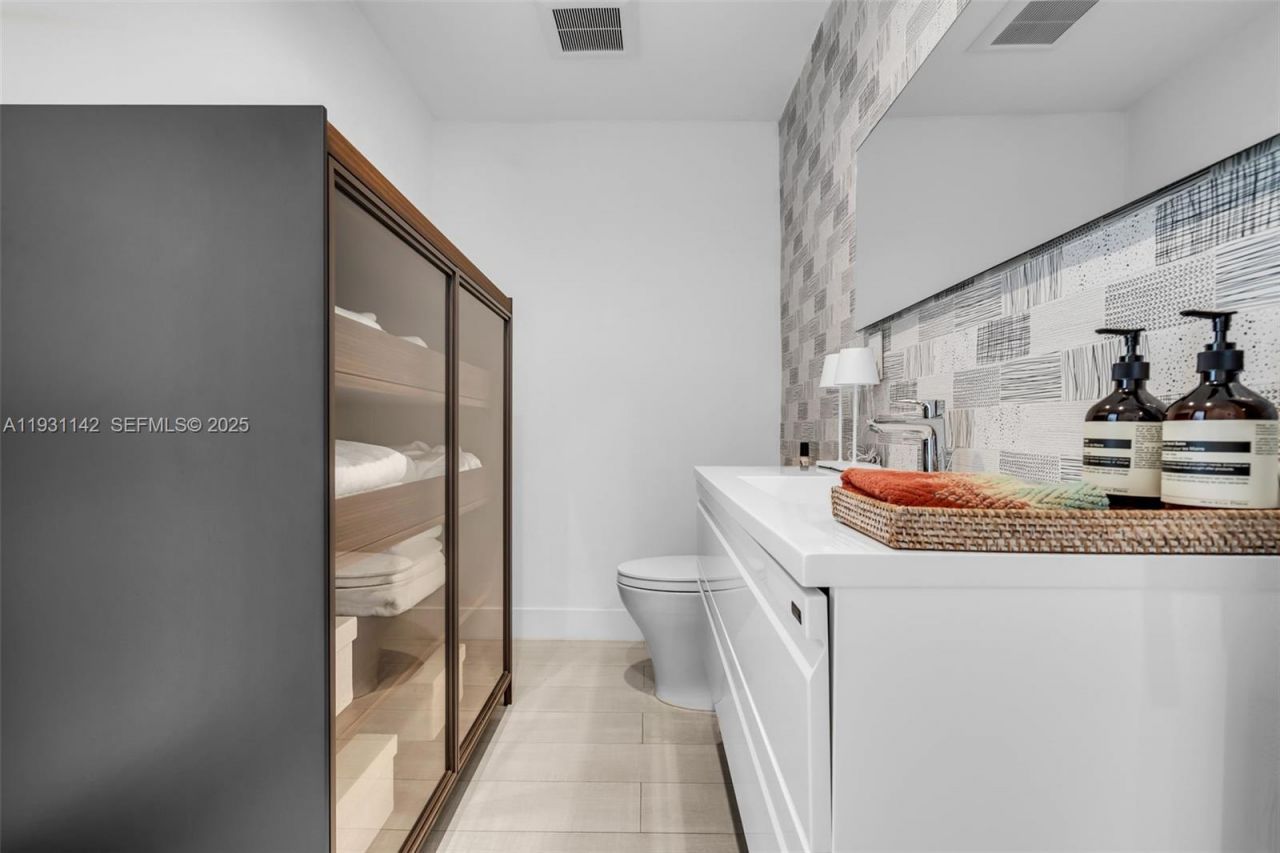 490 NE 91st St, Miami Shores, FL 33138 Photo