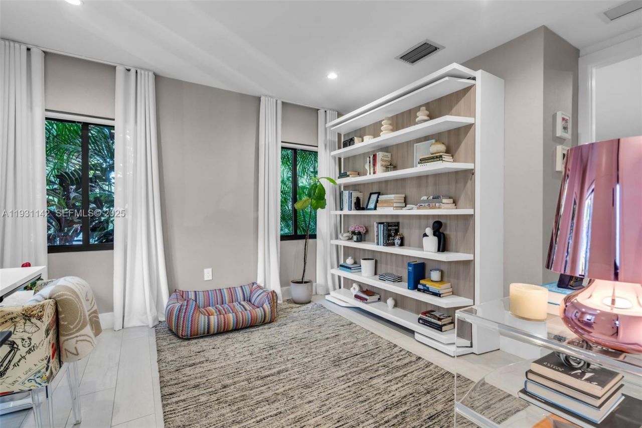 490 NE 91st St, Miami Shores, FL 33138 Photo