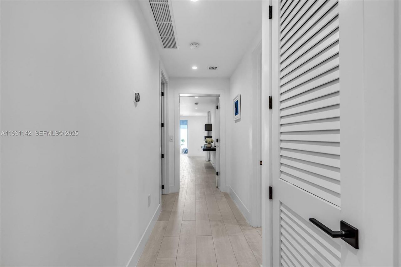 490 NE 91st St, Miami Shores, FL 33138 Photo